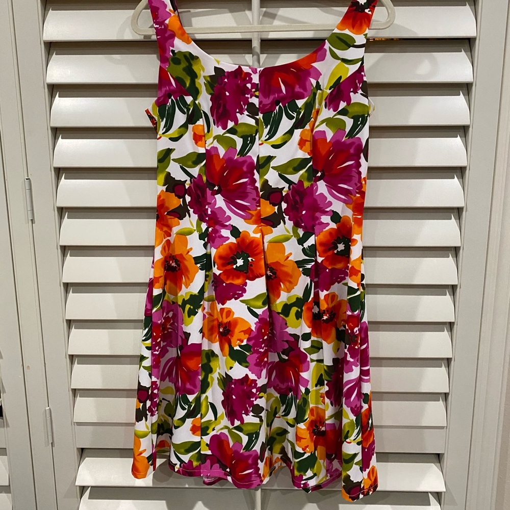Spring Fling Dress - Picture 3 of 8